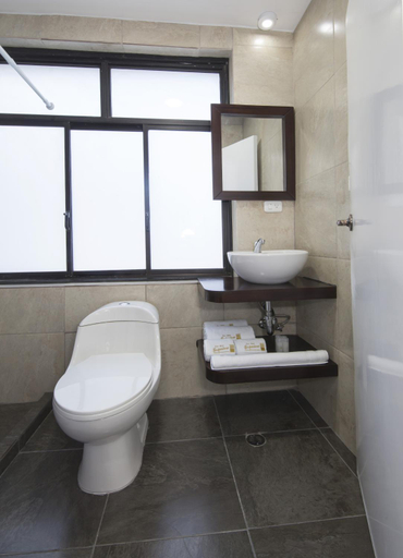 Bathroom 4, TERRA PREMIUM Hostal Boutique, Quito