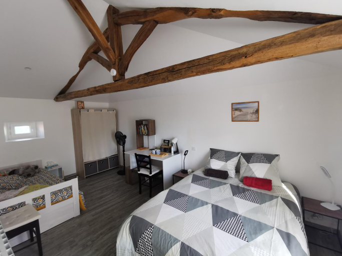 Others 5, Chambre privative dans ferme renovee a 7mn de Perigueux, Dordogne