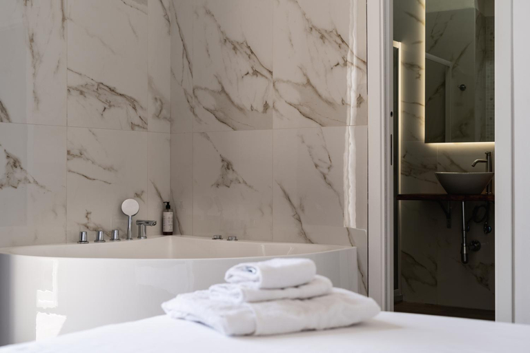 Others 5, La bella vita luxury apartament and travel solution, Napoli