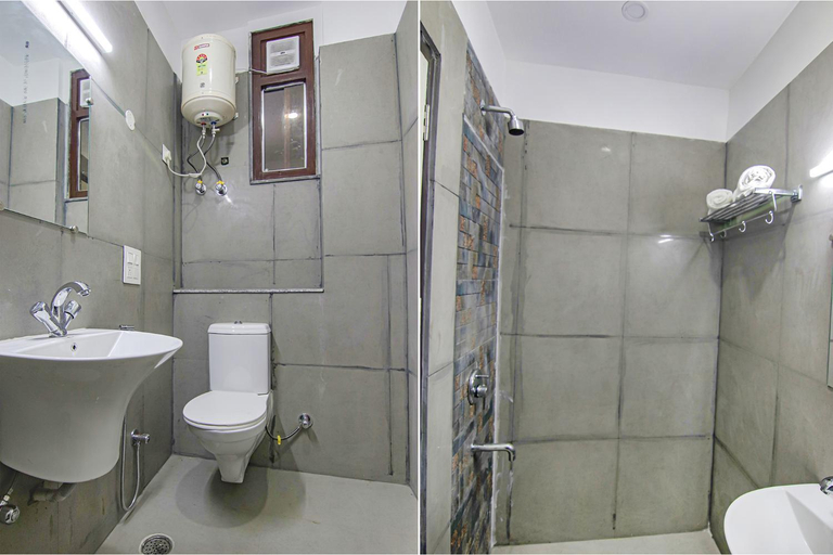 Bathroom 4, FabHotel Devise Residency New Delhi, Delhi