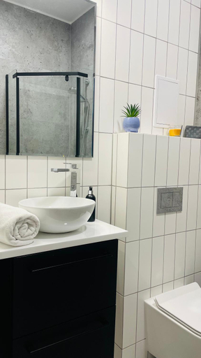 Bathroom 3, JM Millennium Kaweczynska 37, Warsaw