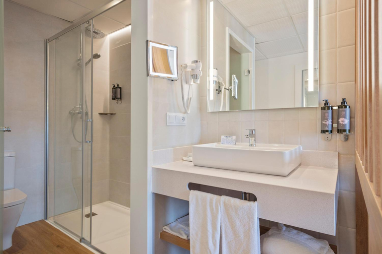 Bathroom 3, Best Terramarina, Tarragona