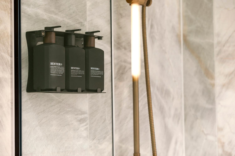 Bathroom 14