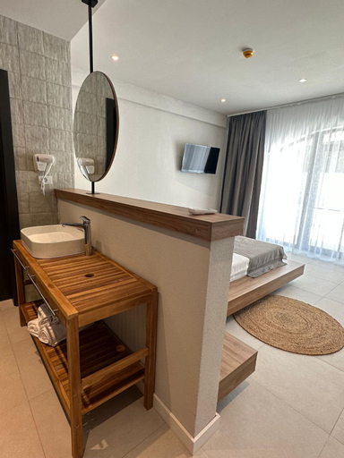 Bathroom 2, Luuma, Limanu