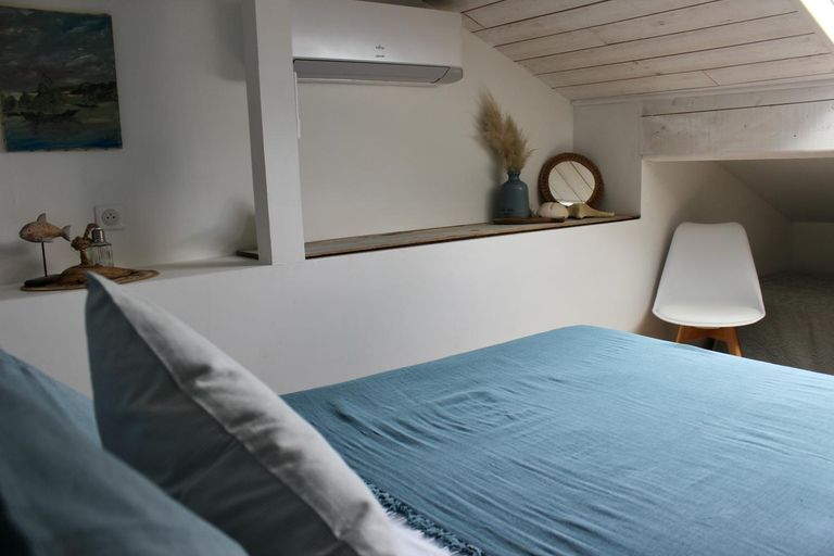 Bedroom 2, La Charmette, Hérault