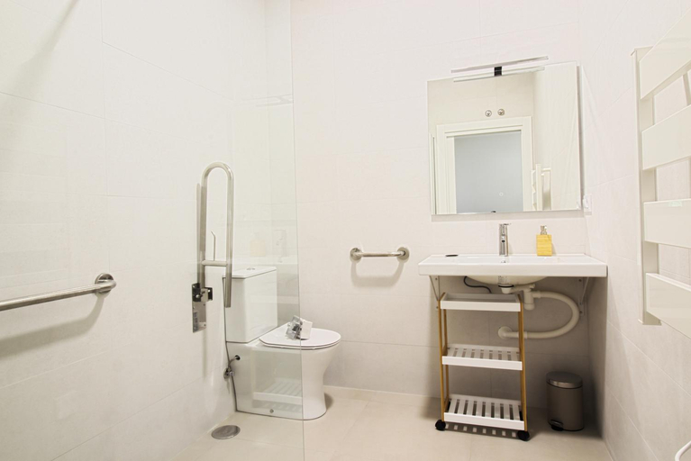 Others 5, Apartamentos Costa Meron, Cantabria