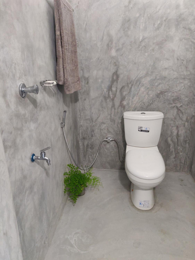 Bathroom 2, Dip N Doze, Habaraduwa