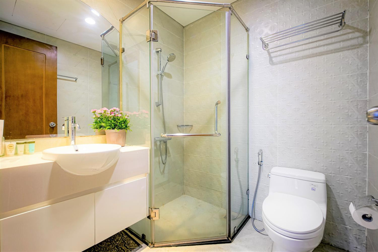 Bathroom 2, The Lexington Suites, Vinhomes Central Park & Paranomic View, Bình Thạnh