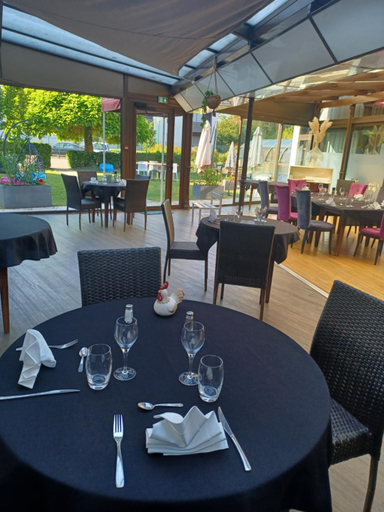 Food & Drinks 4, Hotel La Parenthese, Ain
