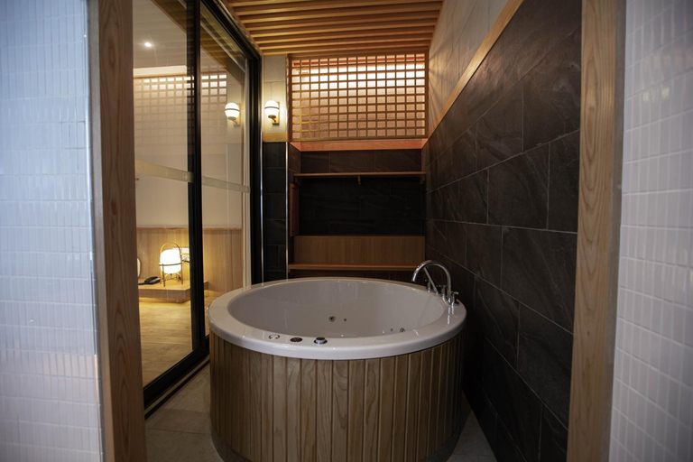 Bathroom 4, The Arch Phuket Hotel, Pulau Phuket
