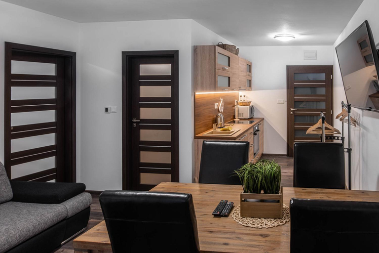 Others 4, Apartmany Janosik, Žilina