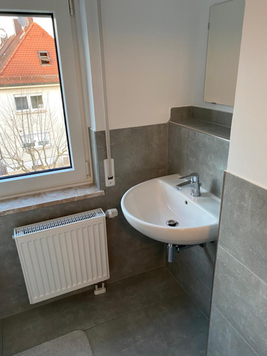 Bathroom 3, Gemütliches Ferienhaus in Zirndorf, Fürth