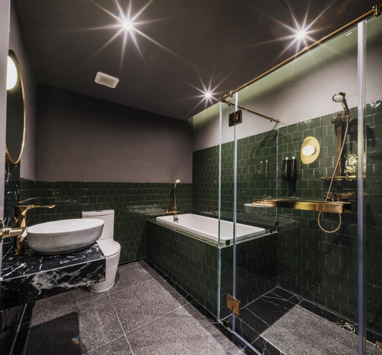 Bathroom 26