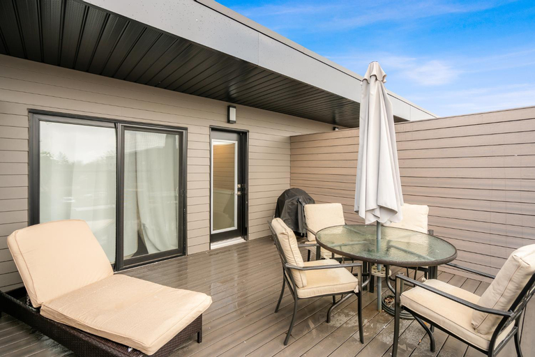 Waterfall Wonderstay 3 beds 2 bathroom condo, Niagara