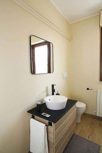 Bathroom 2, Bellavista Holiday Home, Pescara