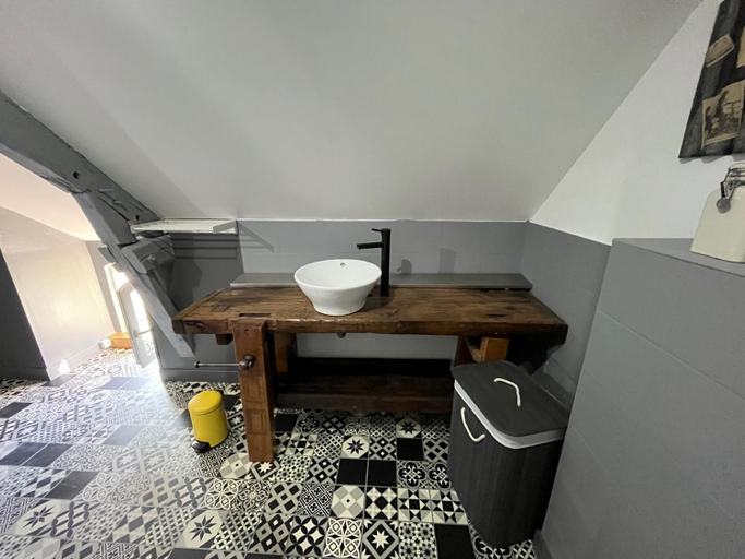 Bathroom 2, Chambres d'hotes a la forge du Coglais, Ille-et-Vilaine