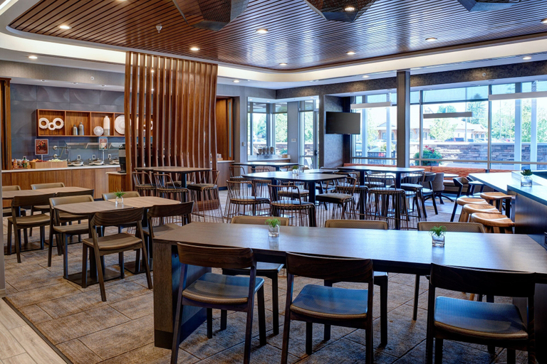 Food & Drinks 5, Springhill Suites Grand Rapids West, Kent