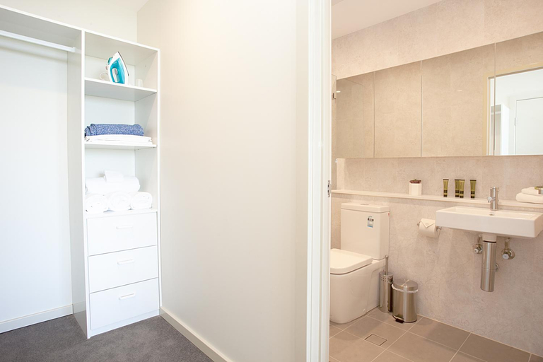Bathroom, KULA Crows Nest, Sydney