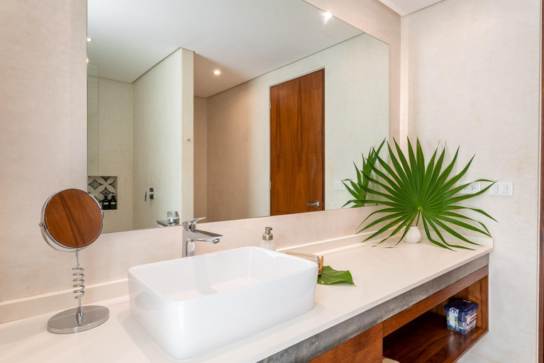 Bathroom 3, Panoramic by Alegria Rentals and Sandy Powerful, Cozumel