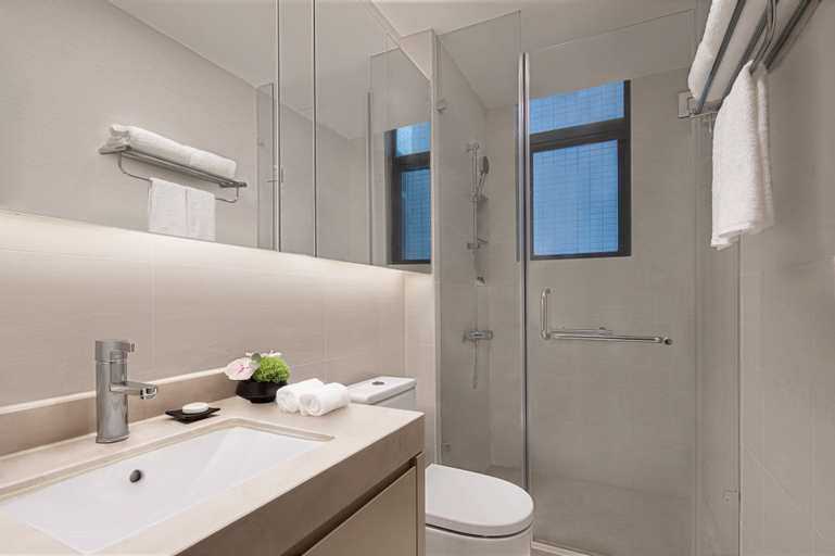 Bathroom 15