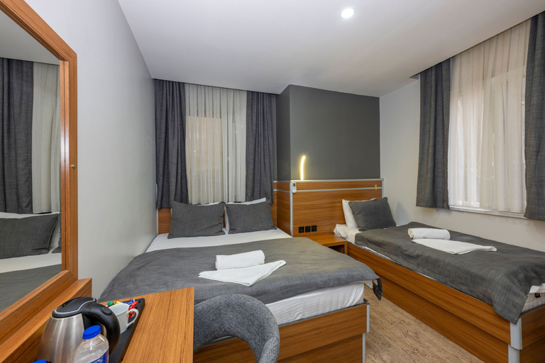 Bedroom 4, Mayza Otel, Beyoğlu