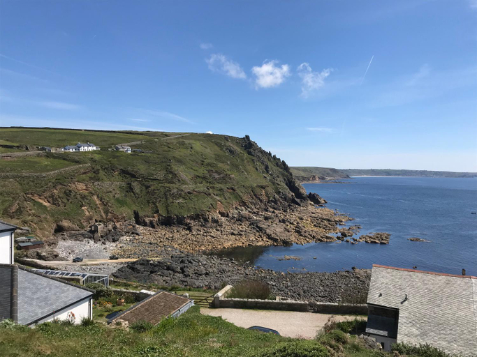 Others 5, The Fountain Inn, Cornwall