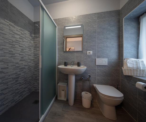 Bathroom 5