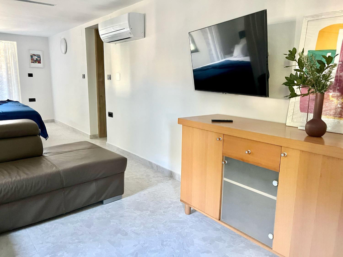 Others 4, Apartmani Lemona, Pag