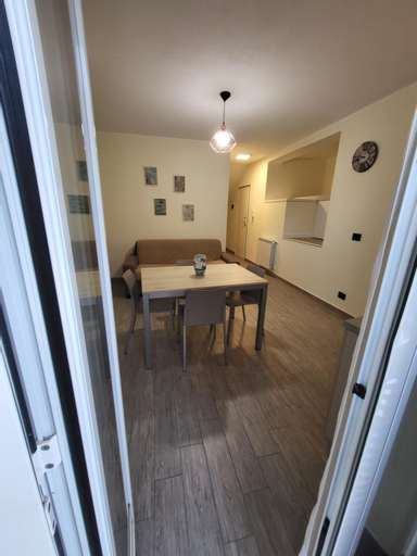 Dining Room 8