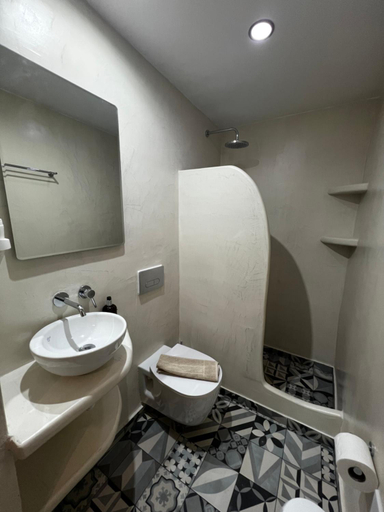 Bathroom 3, Studio Paul's, South Aegean