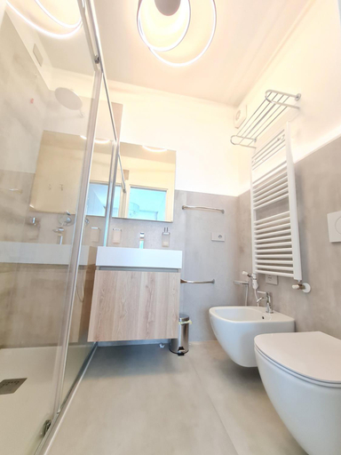 Others 5, SOLE DI DIANA LUXURY Apartments, Verona