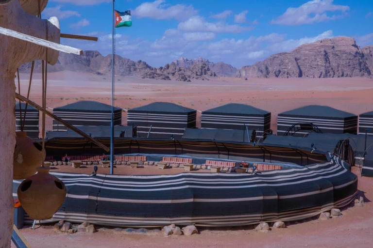 Desert Sand Camp, Quaira