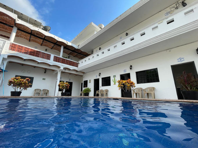 Others 4, Hotel kale -iztac, Compostela