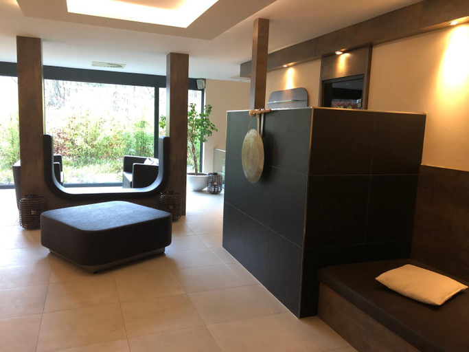 Bedroom 2, Essensio Hotel Dusseldorf, Mettmann
