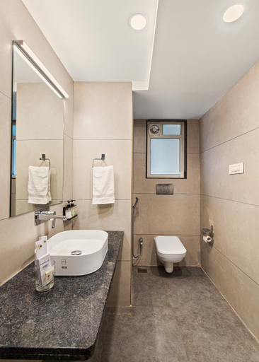 Bathroom 3, Mayur Retreat & Spa, Pune