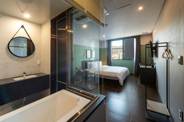 Bathroom 4, Brown Dot Hotel Guseo, Geumjeong