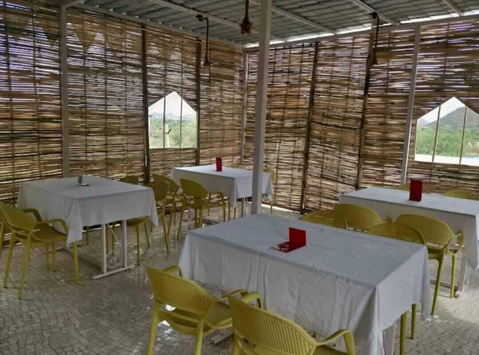 Food & Drinks, Hills Paradise Inn, Udaipur
