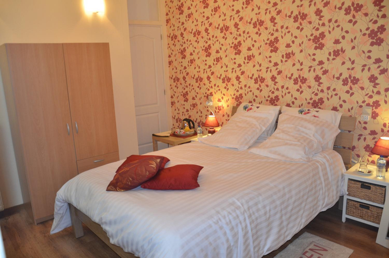 Bedroom 2, La Gentilhommiere du Chateau de Ragnies, Hainaut