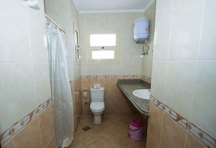 Bathroom, Sharks Bay Hotel & Padi Butterfly, Sharm el-Sheikh
