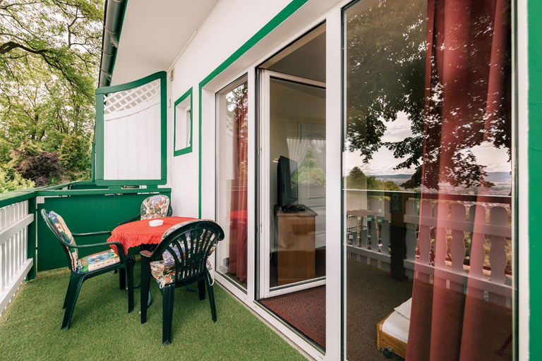 Others 3, Hotel Hasenjager, Northeim