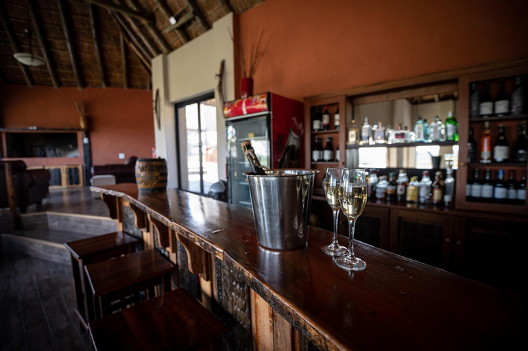 Food & Drinks 4, Umbono Private Lodge, Cacadu