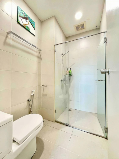 Bathroom 4, Straits Garden Suites, Penang Island