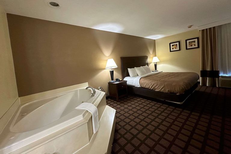 Others 5, Quality Inn Perryville I-55, Perry