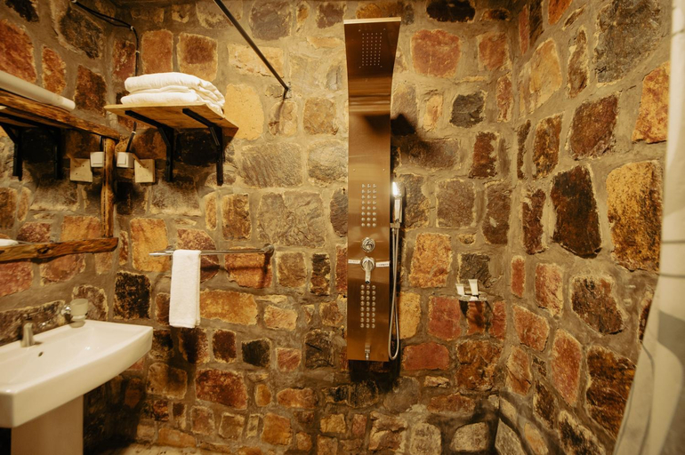 Bathroom 3, Vintage Cottage, Rwamagana