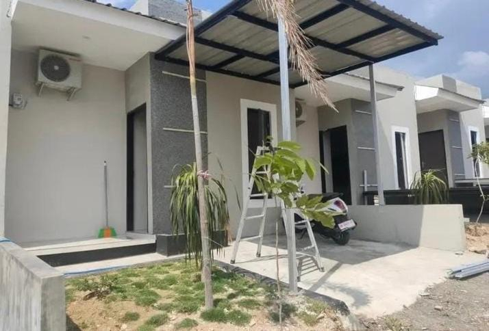 3, Kamar Adelia, Palu