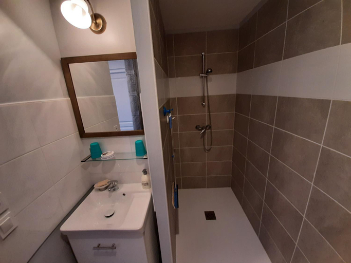 Others 4, Chambre de L'ESTUAIRE, Gironde