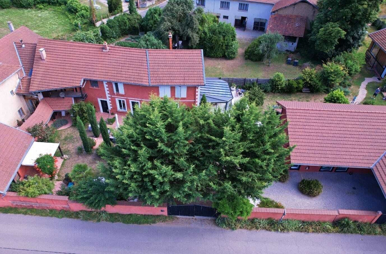 Exterior & Views 2, Villa Calma - Maison d'hôtes & Spa, Isère