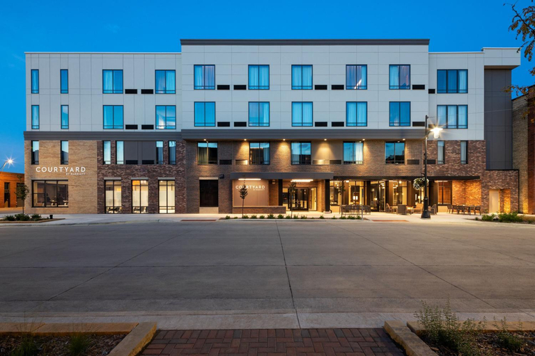 Courtyard Owatonna Downtown, Steele