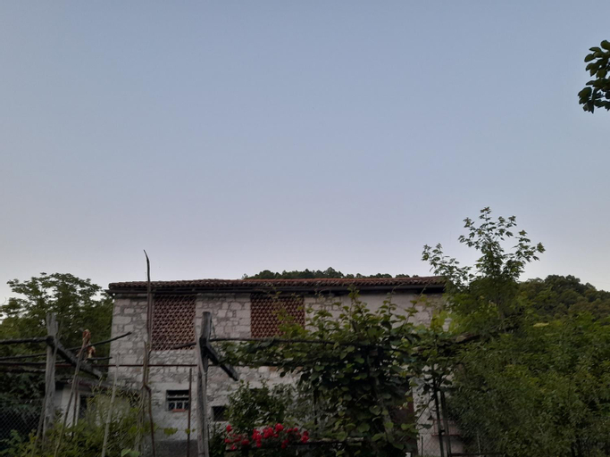 Others 1, Pri Piskovih, Nova Gorica