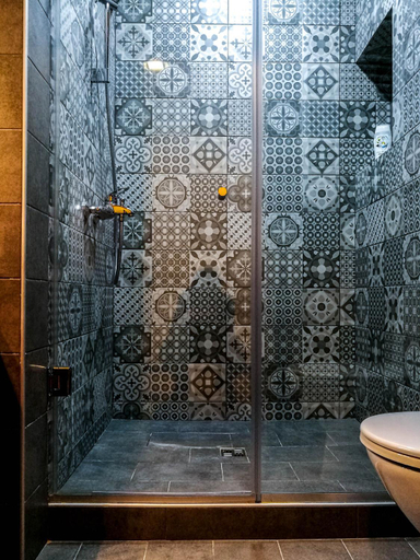 Bathroom 2, Marjanishvili Apartment, Tbilisi